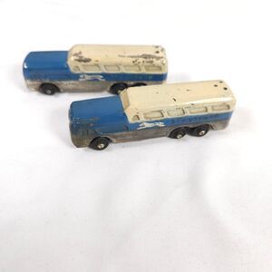 Vintage Diecast Greyhound Bus Salt & Pepper Metal Shakers Made In Japan